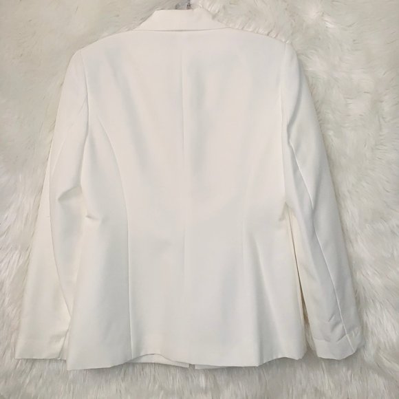 NWOT BLOOMINGDALES White Blazer - Picture 3 of 4